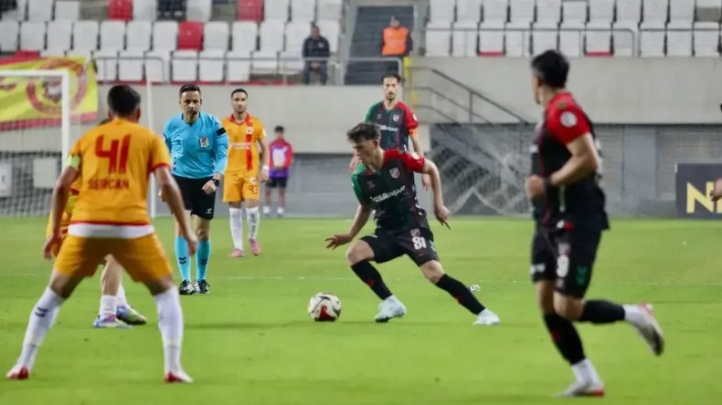 Bu Kış Sert Ge&ccedil;ecek: Karşıyaka&rsquo;nın En Zor Ayı!