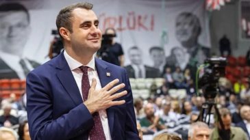CHP İzmir İl Başkanı G&uuml;&ccedil;'ten AKP'li İnan'a yanıt: Bağırarak değil, hesap vererek siyaset yapın!