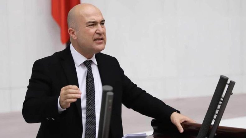 CHP'li Bakan Teos Marina'yı Meclis G&uuml;ndemine Taşıdı: Bakanlık Kulaklarını Kapatamaz!