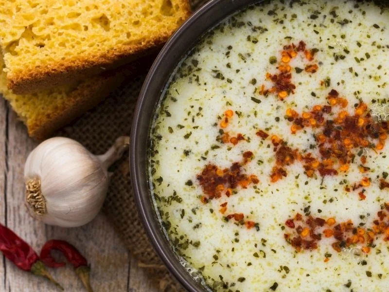 Sarımsak çorbası malzemeleri