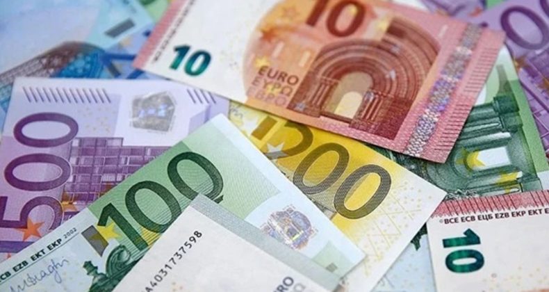 D&ouml;viz Piyasasında Hareketlilik: Euro'da B&uuml;y&uuml;k Kayıp!