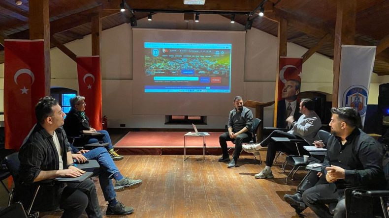 Efes Selçuk’ta Yerel Demokrasi Girişimi: Gençlik Ağı Kuruldu