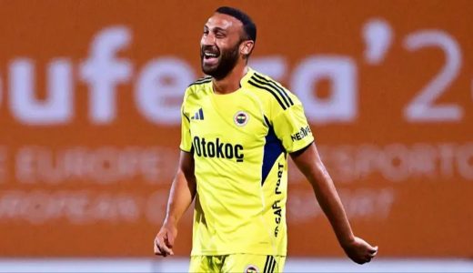 Fenerbah&ccedil;e'den &ouml;nemli ayrılık: Cenk Tosun'un s&ouml;zleşmesi sona erdi!