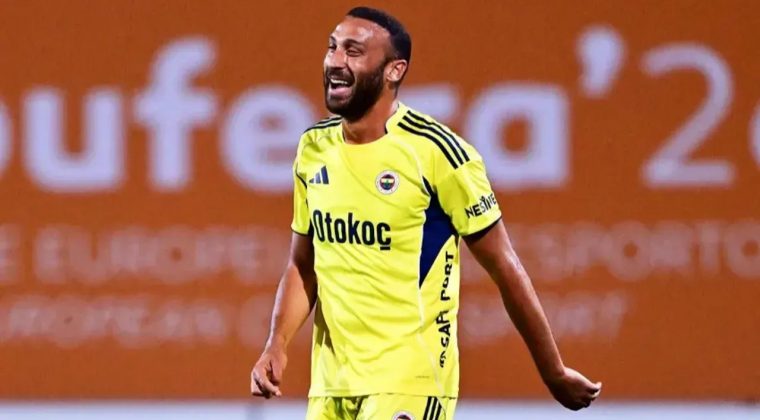 Fenerbah&ccedil;e'den &ouml;nemli ayrılık: Cenk Tosun'un s&ouml;zleşmesi sona erdi!