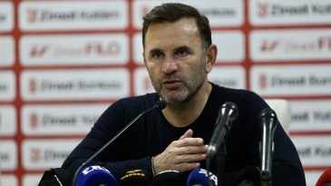 Galatasaray'da Okan Buruk oyuncularını savundu: Her şeyin sorumlusu benim!