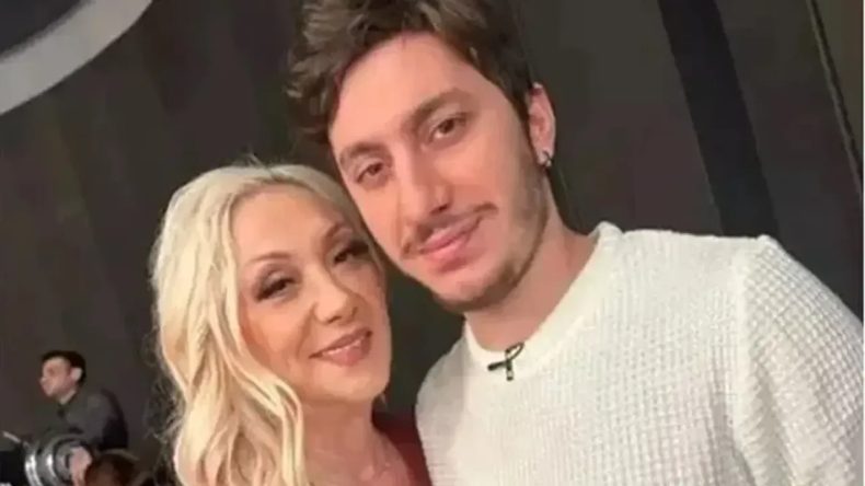 G&uuml;ll&uuml;'n&uuml;n Oğlundan Yeni Paylaşım: Ebeveynlerinizin Bulaştığı İşlere Bulaşmayın!