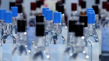 İki alkol grubuna daha zam geldi: Yeni fiyatlar a&ccedil;ıklandı