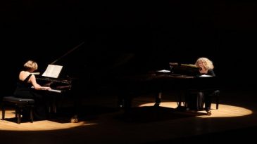 İki piyano, iki k&uuml;lt&uuml;r: AASSM&rsquo;de duygusal konser