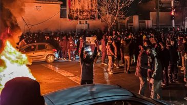 İran'daki Protestolar: &Ouml;l&uuml; Sayısı 2,600'&uuml; Aştı!