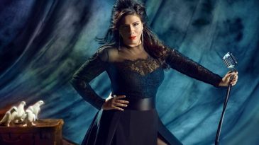 Işın Karaca Kimdir?