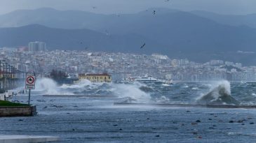 İzmir İ&ccedil;in Yarına Dikkat: Kuvvetli Fırtına Yolda