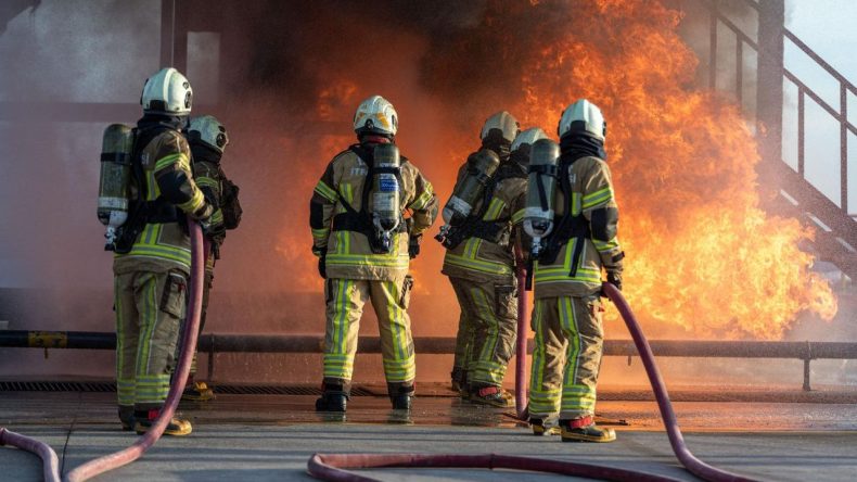 İzmir İtfaiyesi Uyardı: D&uuml;zenli Baca Temizliği Şart!