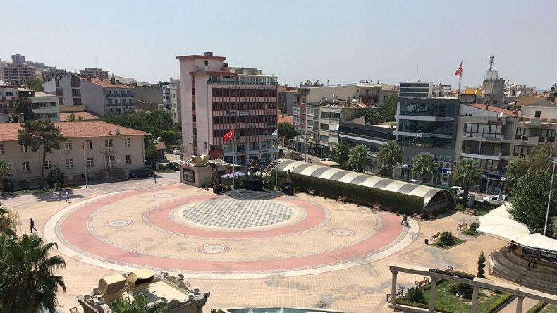 İzmir Menemen'de İcradan Satılık 11.320 m&sup2; Tarla