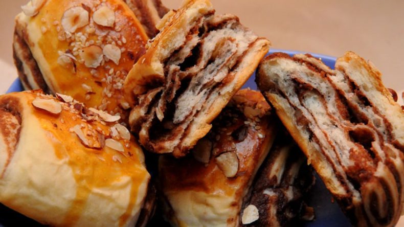 İzmir'in Eşsiz Lezzeti: Pasti&ccedil; Nasıl Yapılır? Adım Adım Pasti&ccedil; Tarifi!