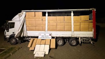 İzmir'de 5 Milyon Dal Bandrols&uuml;z Sigara Ele Ge&ccedil;irildi: Piyasa Değeri 6,5 Milyon TL