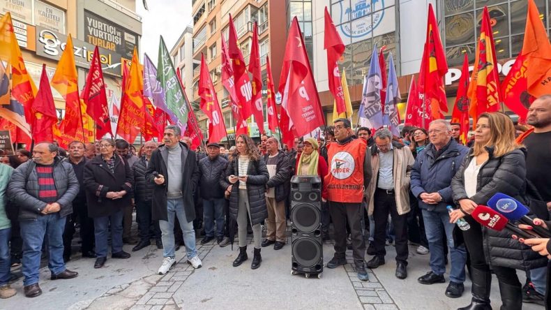İzmir'den ABD'nin Venezuela İhtilaline Tepki: "İnsanlık Bu Barbarlığı Artık Taşıyamaz"