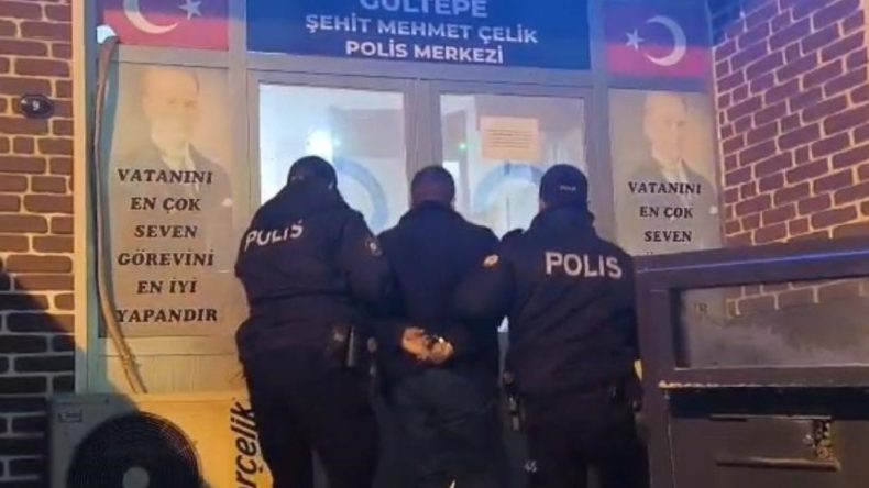 İzmir&rsquo;de 41 Yıl Hapis Cezasıyla Aranan Firari Konak&rsquo;ta Ele Ge&ccedil;irildi