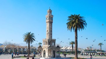 İzmir&rsquo;de Bir Kuşağın Ortak N&uuml;fus Kaydı: Doğum Yeri Konak