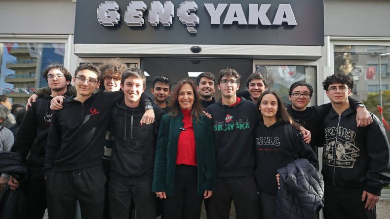 Karşıyakalı Gen&ccedil;lerden Gen&ccedil; Yaka'ya Yoğun İlgi