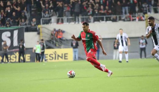 Karşıyaka&rsquo;da Dikkat &Ccedil;eken Ayrılık: Mehmet G&uuml;neş ile Yollar Ayrıldı