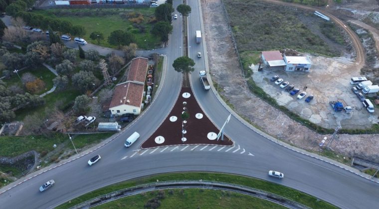 Kemalpaşa&rsquo;da Kuru Peyzaj Atağı: Su T&uuml;ketimi ve Bakım Maliyetleri Azaldı!