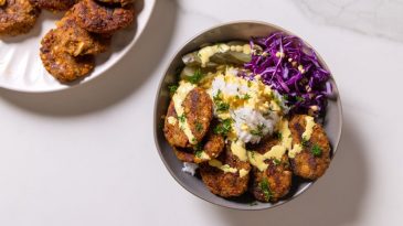 Klasik k&ouml;fteye besleyici bir yorum: Yeşil mercimek k&ouml;ftesi nasıl yapılır?