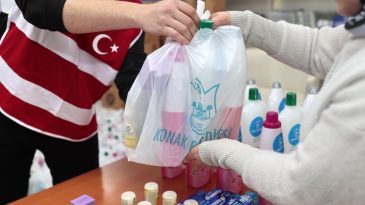 Konak Belediyesi&rsquo;nden Temizlik Malzemesi Desteği