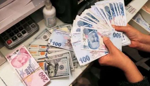 Kredi &Ccedil;ekmeyi D&uuml;ş&uuml;nenler Dikkat: Faizler Artış G&ouml;sterdi