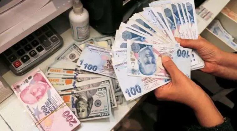 Kredi &Ccedil;ekmeyi D&uuml;ş&uuml;nenler Dikkat: Faizler Artış G&ouml;sterdi