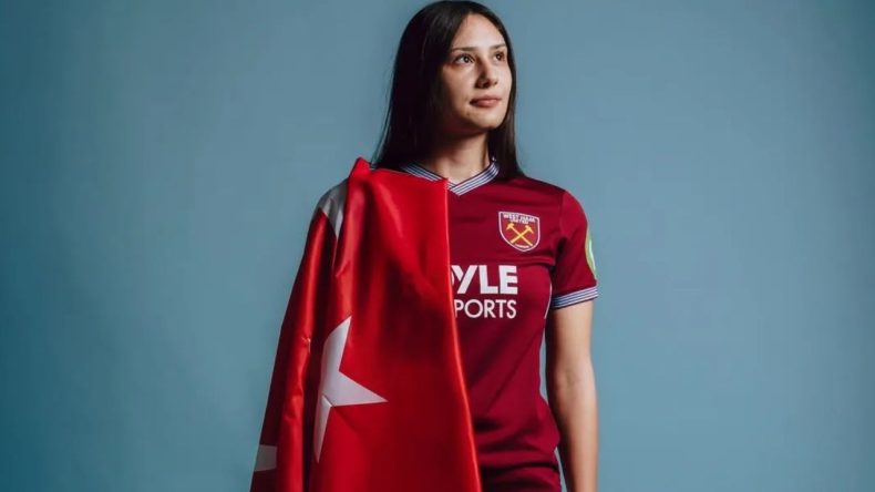 Milli futbolcu West Ham United'a imza attı