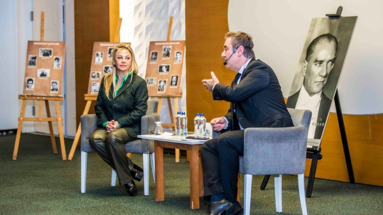 Mumcu Karşıyaka’da Söyleşiyle Anıldı: 30 Yıl Sonraki Türkiye’yi Uyarmıştı!