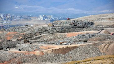 Nald&ouml;ken Halkı Karşı &Ccedil;ıkmıştı: &Ccedil;&ouml;p Tesisi İzmir B&uuml;y&uuml;kşehir Belediye Meclisi G&uuml;ndeminde