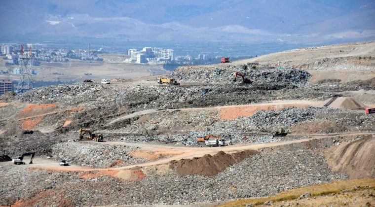 Nald&ouml;ken Halkı Karşı &Ccedil;ıkmıştı: &Ccedil;&ouml;p Tesisi İzmir B&uuml;y&uuml;kşehir Belediye Meclisi G&uuml;ndeminde