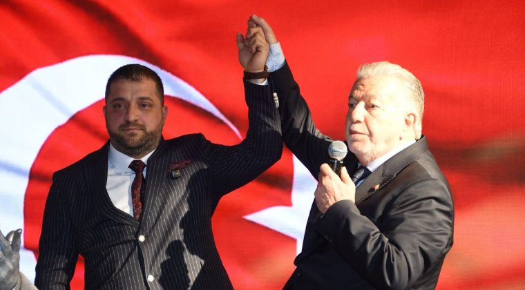 Pınarbaşı Esnaf ve Sanatk&acirc;rlar Odası&rsquo;nda &Ccedil;ulhaoğlu G&uuml;ven Tazeledi