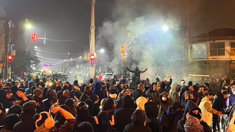 Protestolar Devam Ediyor: Trump'tan İran'a M&uuml;dahale Sinyali!