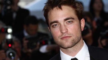 Robert Pattinson'un T&uuml;rk Şarkıcıya &Ouml;vg&uuml;leri
