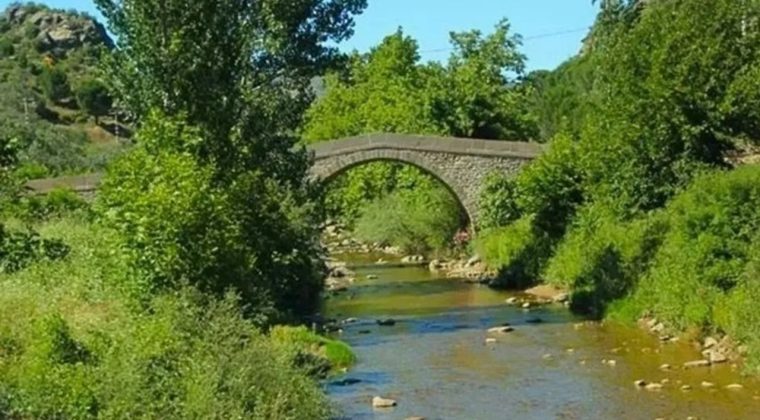 Roma&rsquo;dan Osmanlı&rsquo;ya Asırlık Miras: Bergama&rsquo;daki Bu Dev K&ouml;pr&uuml;y&uuml; Hala G&ouml;rmediniz Mi?