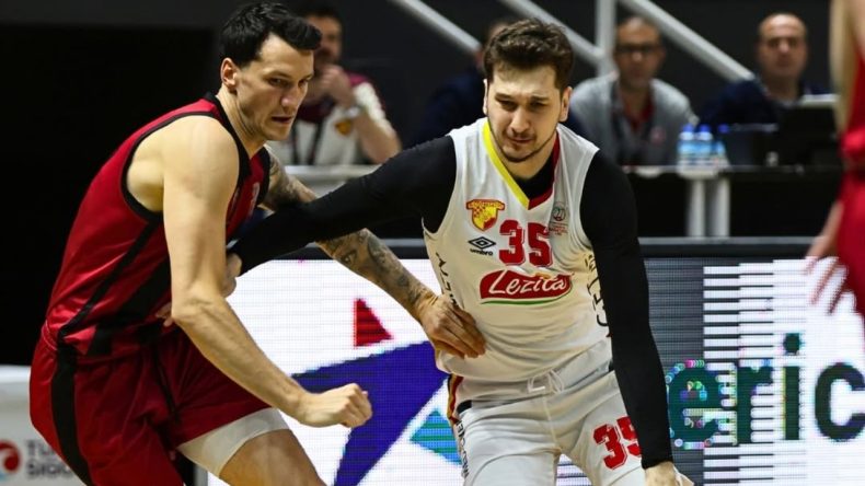 Sarı-kırmızılılar Direndi Ama Yeterli Olmadı: Göztepe Parkede Mağlup