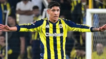 Sarı-lacivertlilere Talihsiz Gelişme: Edson Alvarez Kadrodan &Ccedil;ıkarıldı
