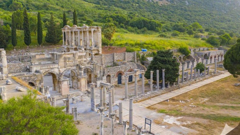 Son Veriler Açıklandı: İzmir’in Dünyaca Ünlü Antik Kenti İlk Sırada