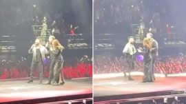 Tarkan'dan İstanbul konserinde yıldızlar ge&ccedil;idi: Bir&ccedil;ok &uuml;nl&uuml; yıldızı ağırladı