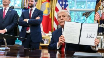 Trump, K&uuml;ba İ&ccedil;in Ulusal Acil Durum İlan Etti: Petrol Tedarik&ccedil;ilerine Yaptırım