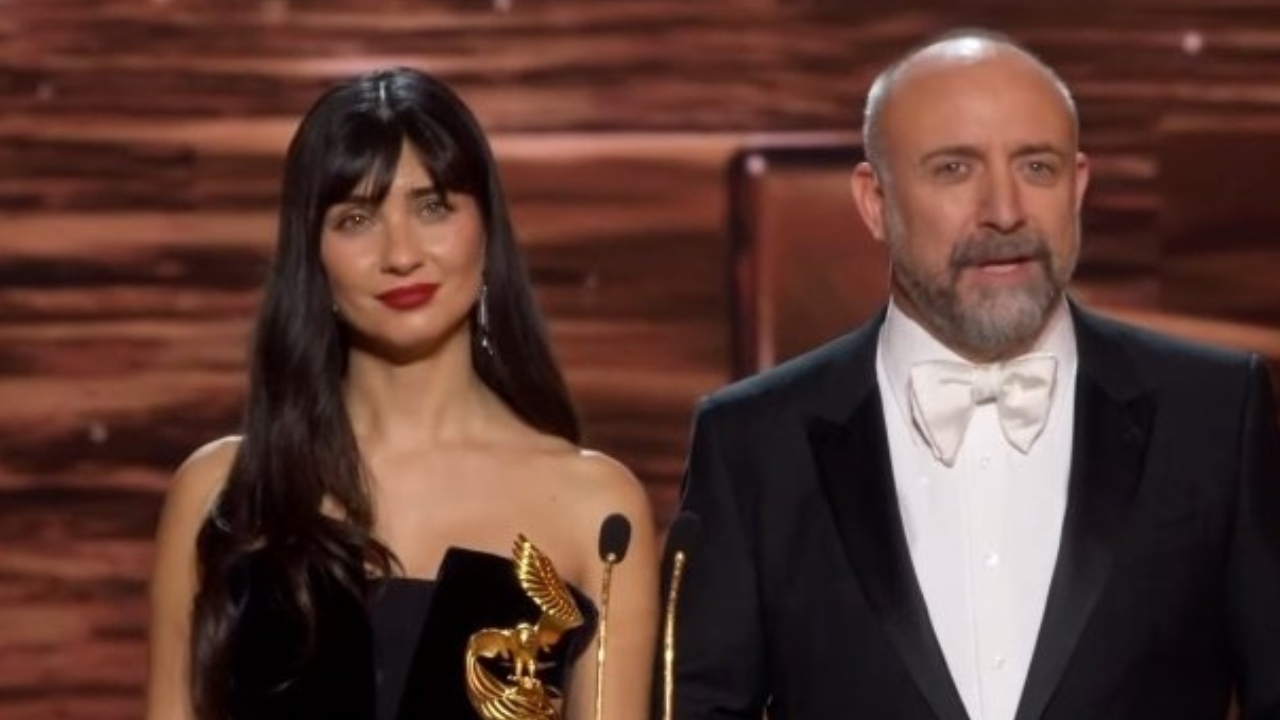 Tuba Büyüküstün Joy Awards 2026