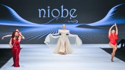 &Uuml;nl&uuml; Mankenler İzmir'de Podyuma &Ccedil;ıktı!