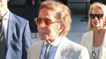 &Uuml;nl&uuml; tasarımcı Valentino Garavani hayatını kaybetti