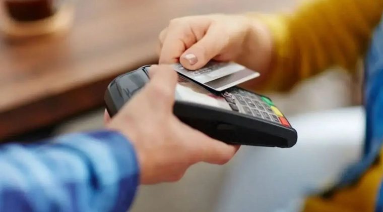 Uzmanlardan Kredi Kartı Kullanıcılarına Uyarı: Nakit Avans Riski!