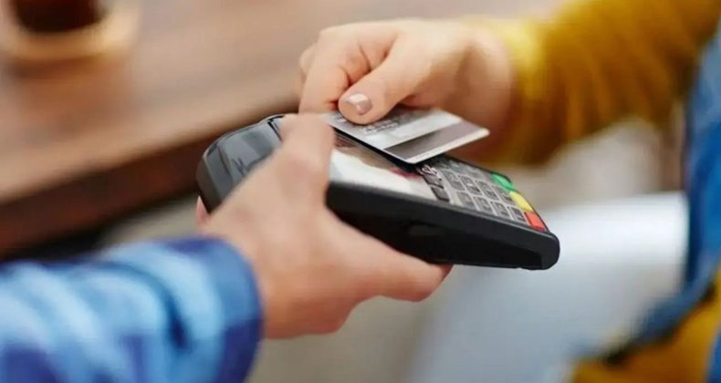 Uzmanlardan Kredi Kartı Kullanıcılarına Uyarı: Nakit Avans Riski!