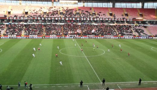 Yasin &Ouml;ztekin'in Gol&uuml; Yeterli Olmadı: &Ccedil;oruhlu FK Deplasmanda Fark Yedi