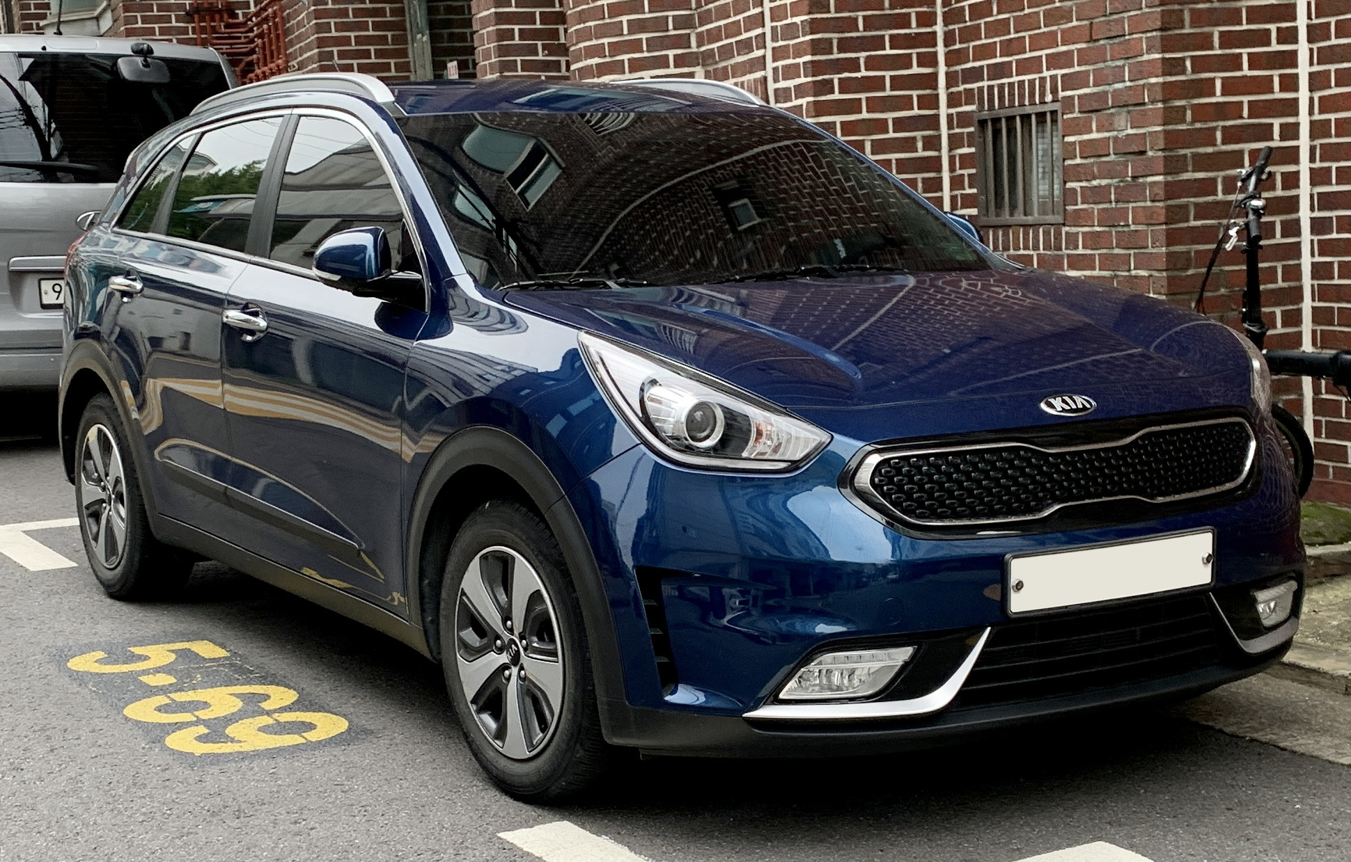 00 Kia Niro ( D E)