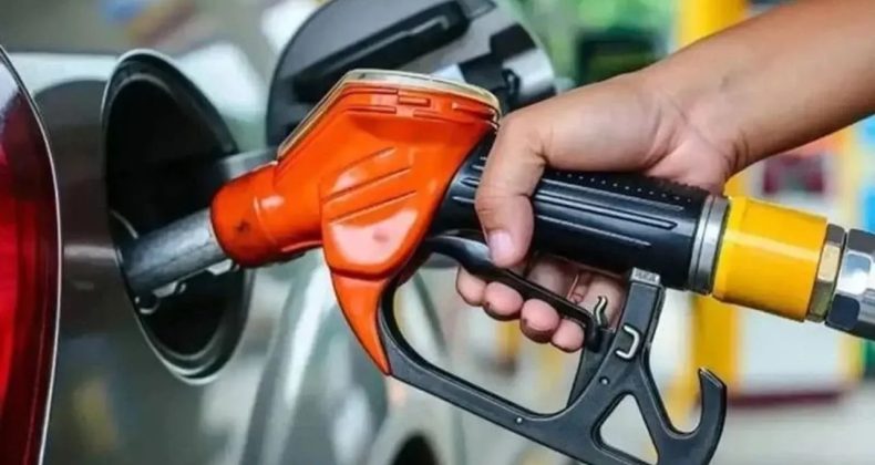 Ara&ccedil; sahiplerini &uuml;zecek haber: Akaryakıta dev zam yolda!